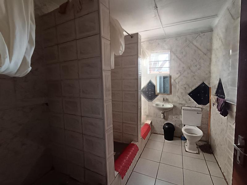 13 Bedroom Property for Sale in Madeira Park Eastern Cape